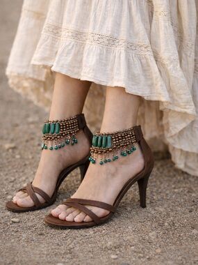 Vintage Y2K NaNa Brown Leather Beaded Ankle Strap Heels Boho Festival 8.5